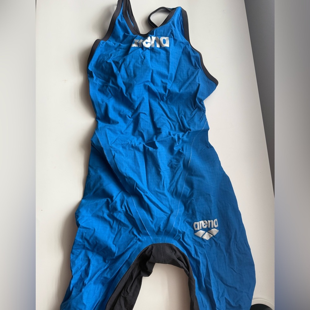 Arena Racing Suit - Picture 1 of 2